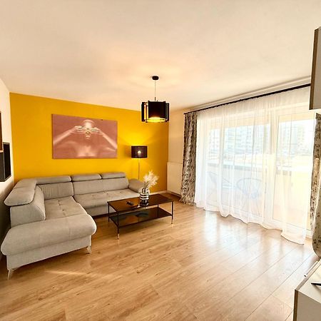 Kasper Coresi Mall - Rise Private Apartments & Suites Braszów Zewnętrze zdjęcie
