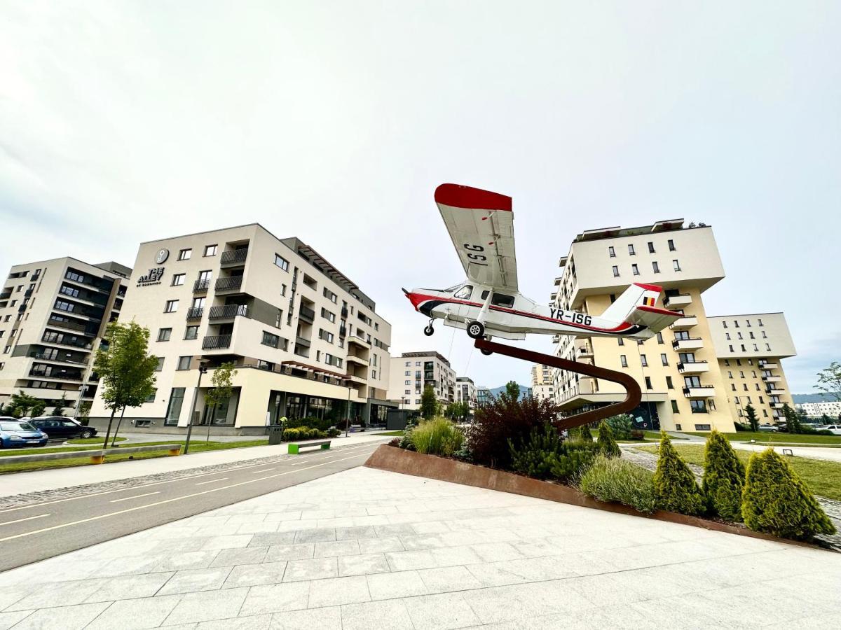 Kasper Coresi Mall - Rise Private Apartments & Suites Braszów Zewnętrze zdjęcie