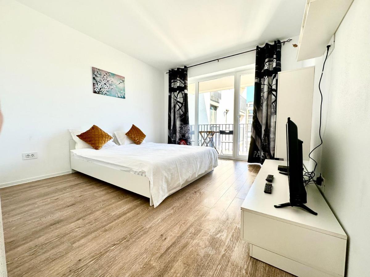 Kasper Coresi Mall - Rise Private Apartments & Suites Braszów Zewnętrze zdjęcie