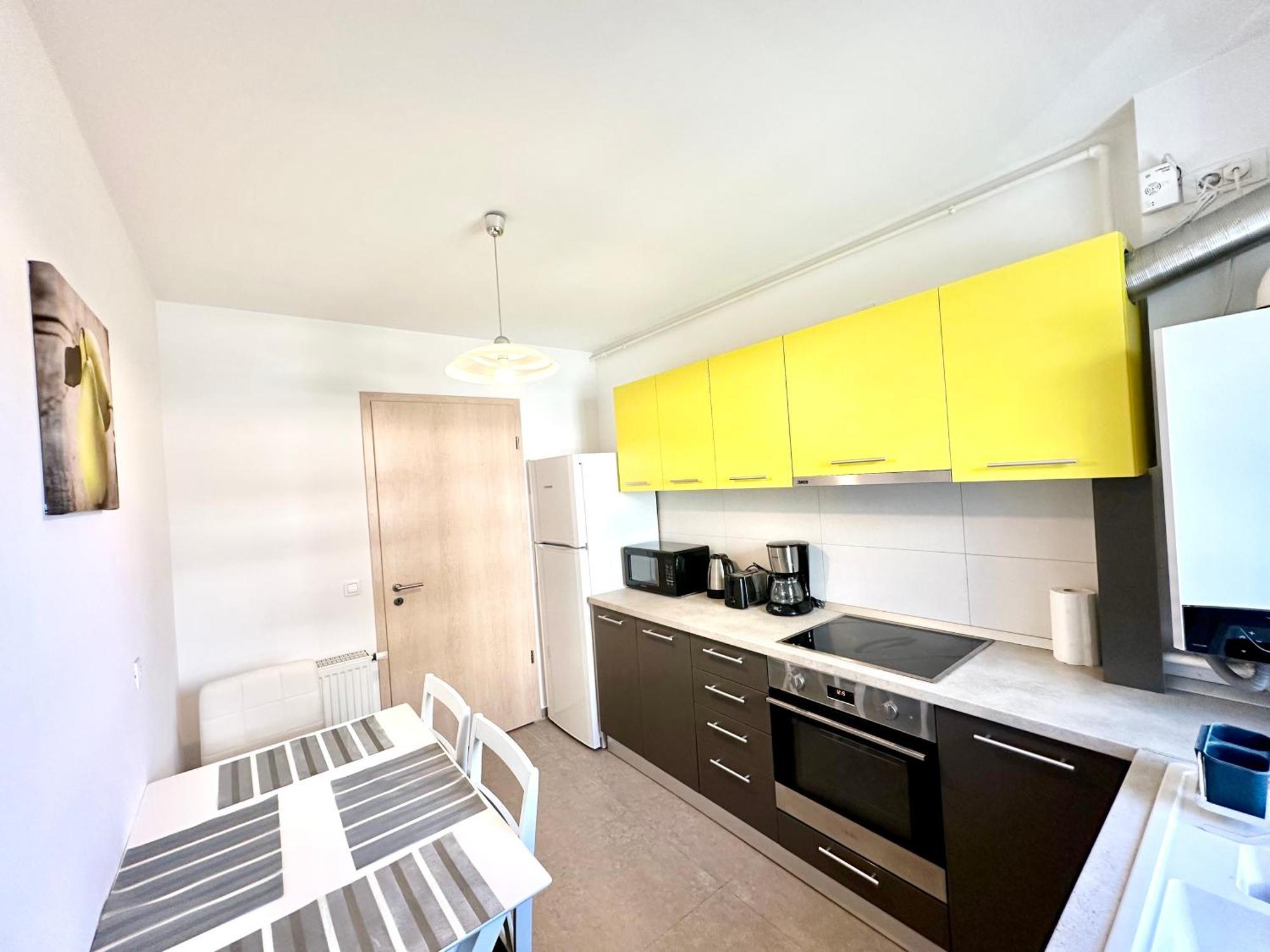 Kasper Coresi Mall - Rise Private Apartments & Suites Braszów Zewnętrze zdjęcie