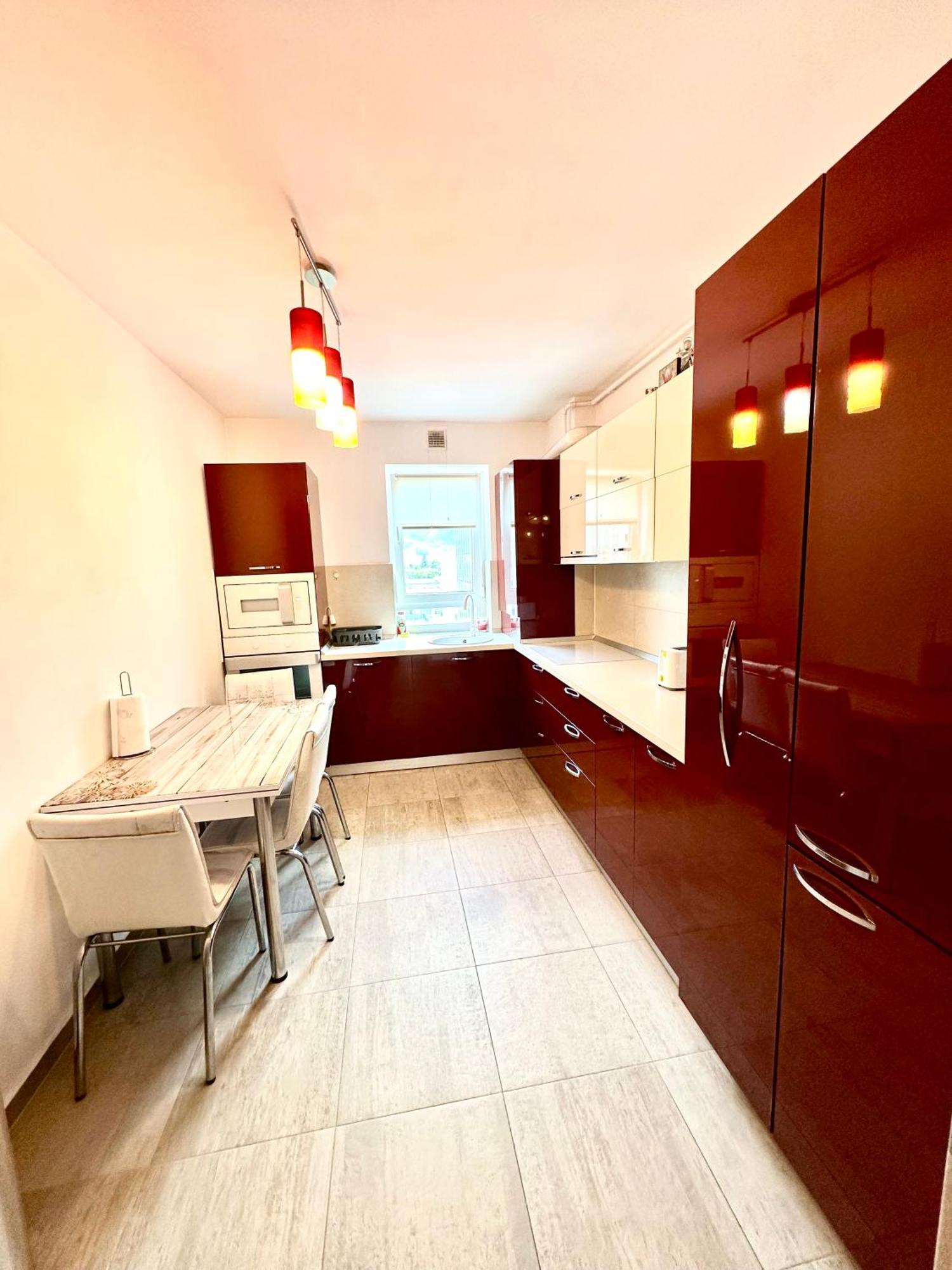 Kasper Coresi Mall - Rise Private Apartments & Suites Braszów Zewnętrze zdjęcie