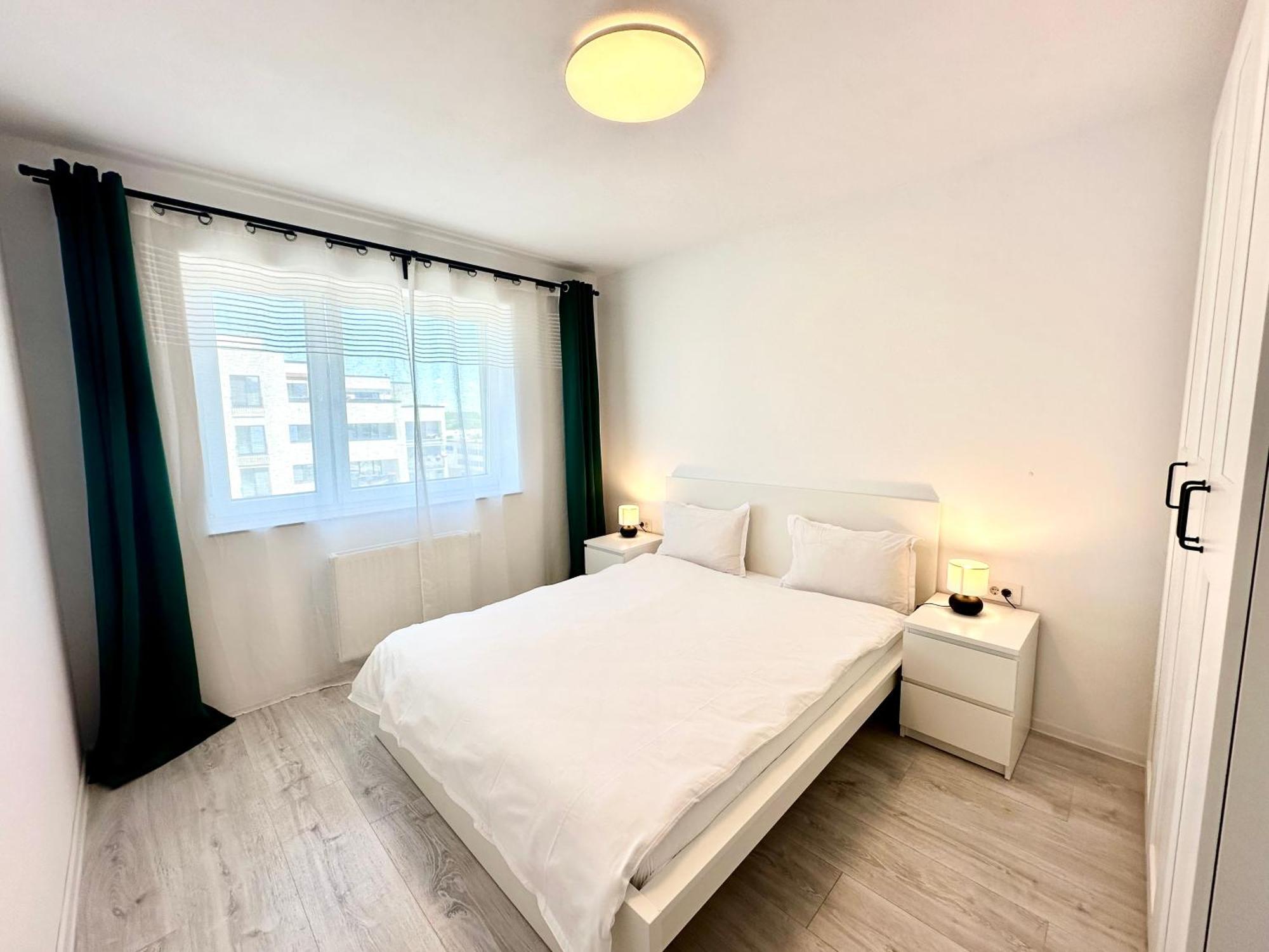 Kasper Coresi Mall - Rise Private Apartments & Suites Braszów Zewnętrze zdjęcie