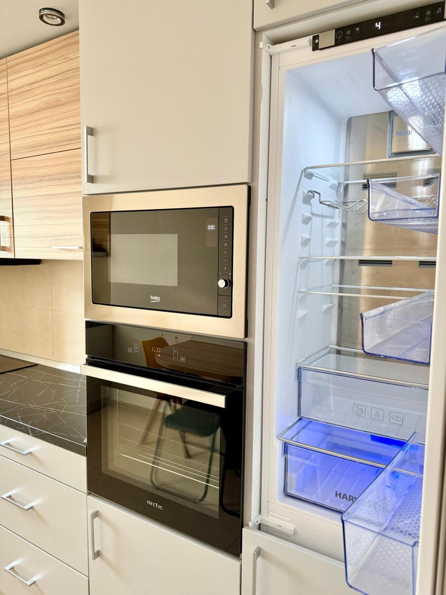 Kasper Coresi Mall - Rise Private Apartments & Suites Braszów Zewnętrze zdjęcie