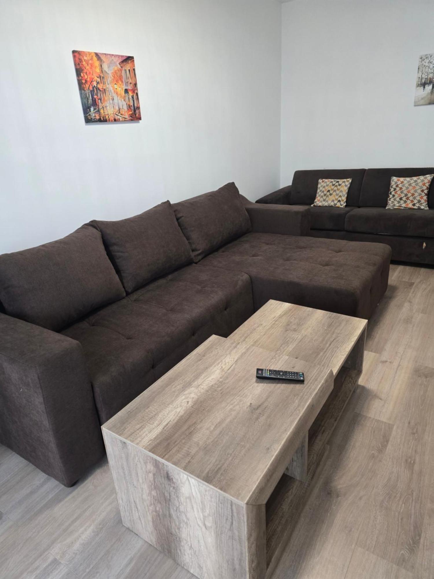 Kasper Coresi Mall - Rise Private Apartments & Suites Braszów Zewnętrze zdjęcie